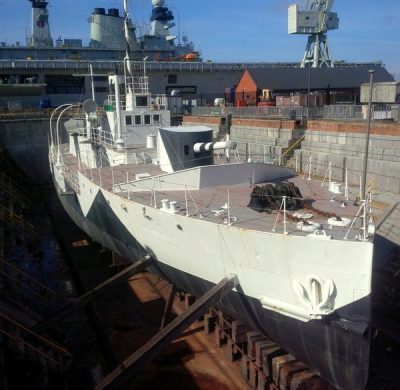 HMS M33